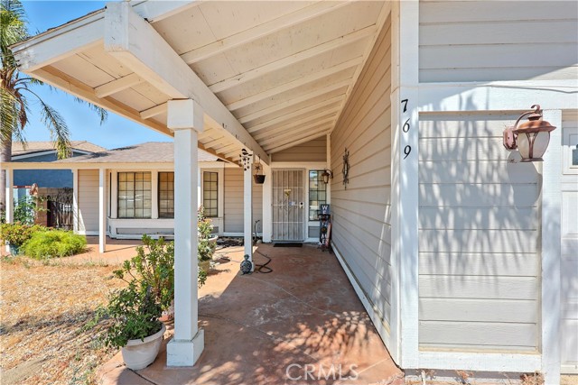 769 Harding, Hemet CA: https://media.crmls.org/medias/c50c682a-3aed-48c1-baf4-960ae1421293.jpg