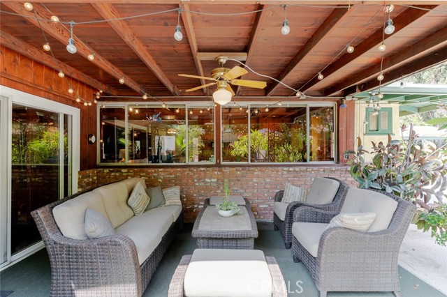 11594 Morrison Street, North Hollywood CA: https://media.crmls.org/medias/c50cdb44-0c2a-45d0-8f8e-17002f70febe.jpg