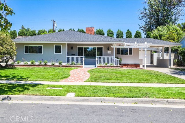 Detail Gallery Image 3 of 75 For 1523 Freeman St, Santa Ana,  CA 92706 - 4 Beds | 3 Baths