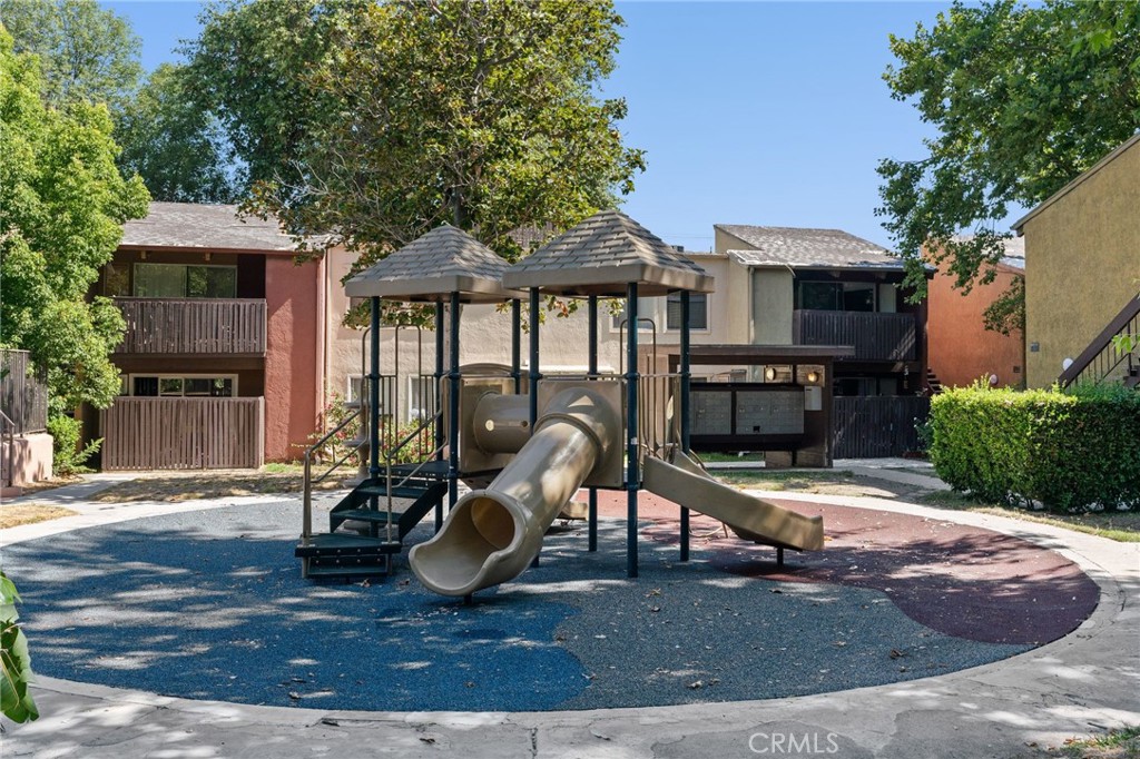 https://media.crmls.org/medias/c50d645a-7430-4356-b60b-d1ca770145c9.jpg?preset=X-Large