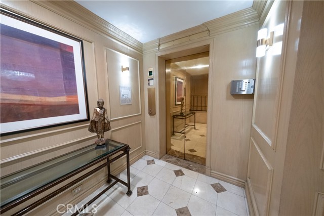 Detail Gallery Image 25 of 28 For 10751 Wilshire Bld #1405,  Los Angeles,  CA 90024 - 1 Beds | 2 Baths