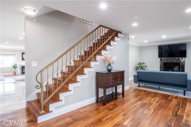 Detail Gallery Image 22 of 39 For 5339 E Greenmeadow, Long Beach,  CA 90808 - 5 Beds | 3 Baths