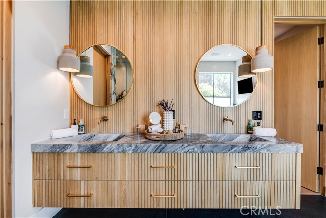 Detail Gallery Image 39 of 48 For 5517 Allott Ave, Sherman Oaks,  CA 91401 - 5 Beds | 6 Baths