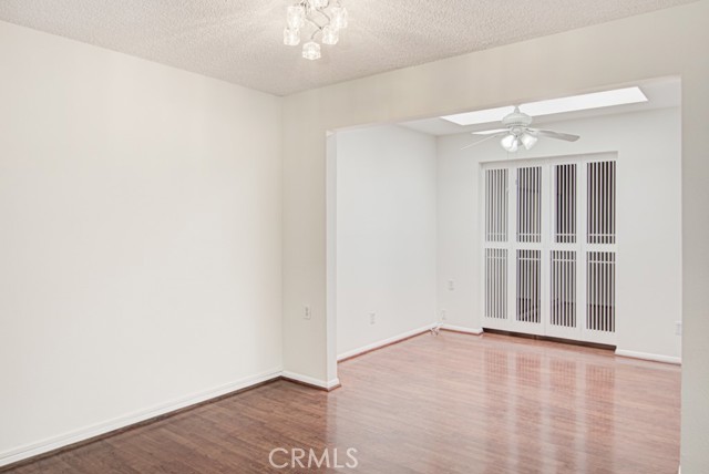 243 Calle Aragon, Laguna Woods CA: https://media.crmls.org/medias/c50f38d4-4bdf-430e-a2a0-e25dca8fcf22.jpg