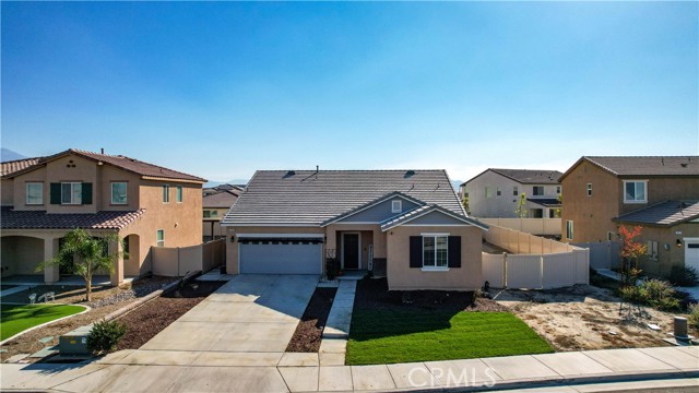 Detail Gallery Image 1 of 1 For 1425 Misty Meadow Ln, San Jacinto,  CA 92582 - 4 Beds | 2 Baths