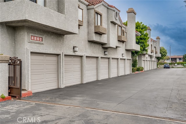 Detail Gallery Image 22 of 30 For 4862 Tiara, Huntington Beach,  CA 92649 - 1 Beds | 1 Baths