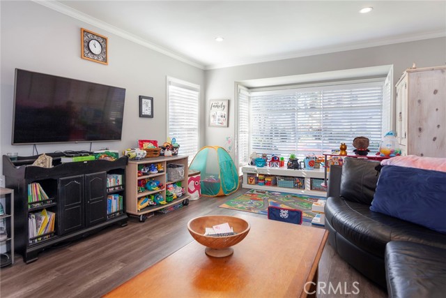 Detail Gallery Image 7 of 36 For 4856 Riverton Ave, North Hollywood,  CA 91601 - 2 Beds | 2 Baths