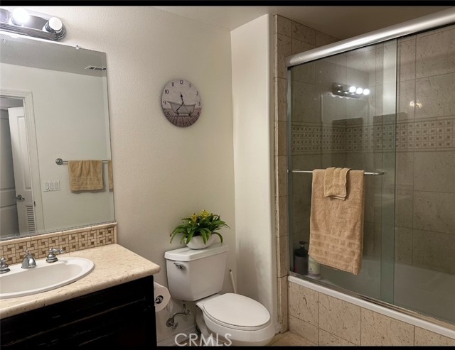 Detail Gallery Image 5 of 5 For 931 E Walnut St #201,  Pasadena,  CA 91106 - 1 Beds | 1 Baths