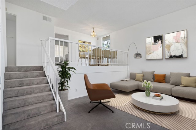 9000 Vanalden Avenue, Northridge CA: https://media.crmls.org/medias/c510b79b-4220-4eb7-bf2b-70da0b6f76aa.jpg
