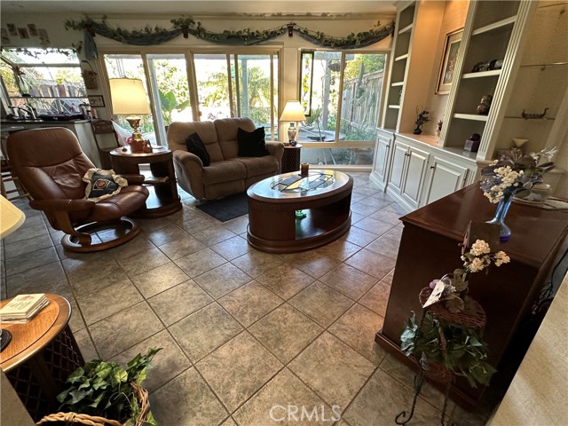 Detail Gallery Image 4 of 43 For 12203 Santa Gertrudes Ave #11,  La Mirada,  CA 90638 - 4 Beds | 2/1 Baths