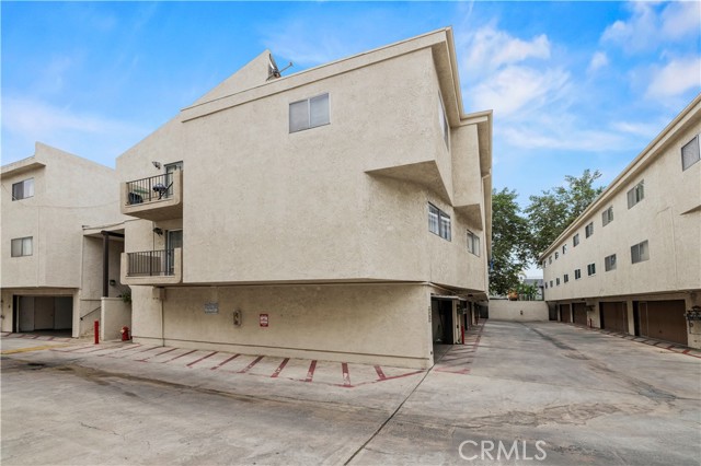 Detail Gallery Image 23 of 27 For 7439 Woodman Ave. #35,  Van Nuys,  CA 91405 - 2 Beds | 1 Baths