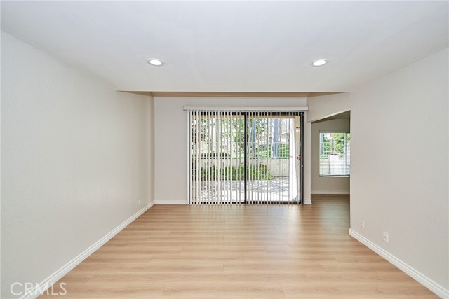 Detail Gallery Image 9 of 34 For 1139 Whitewater Dr #224,  Fullerton,  CA 92833 - 2 Beds | 2/1 Baths