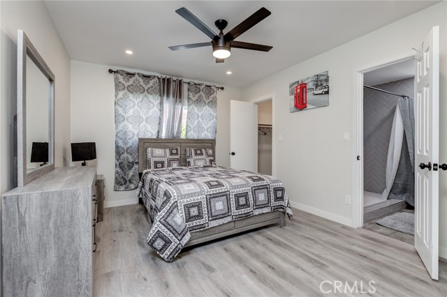 Detail Gallery Image 31 of 51 For 19847 Arminta St, Winnetka,  CA 91306 - 5 Beds | 3 Baths