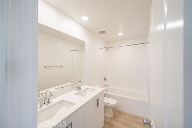 Detail Gallery Image 9 of 15 For 2265 Panama Dr, Corona,  CA 92883 - 5 Beds | 3/1 Baths