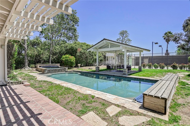 Detail Gallery Image 1 of 16 For 42 Empty Saddle Rd, Rolling Hills Estates,  CA 90274 - 5 Beds | 4/1 Baths
