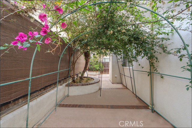 Detail Gallery Image 30 of 33 For 76 Rue Du Chateau, Aliso Viejo,  CA 92656 - 3 Beds | 2/1 Baths