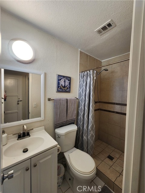 Detail Gallery Image 6 of 10 For 501 S Courtney, Fullerton,  CA 92833 - 4 Beds | 2 Baths