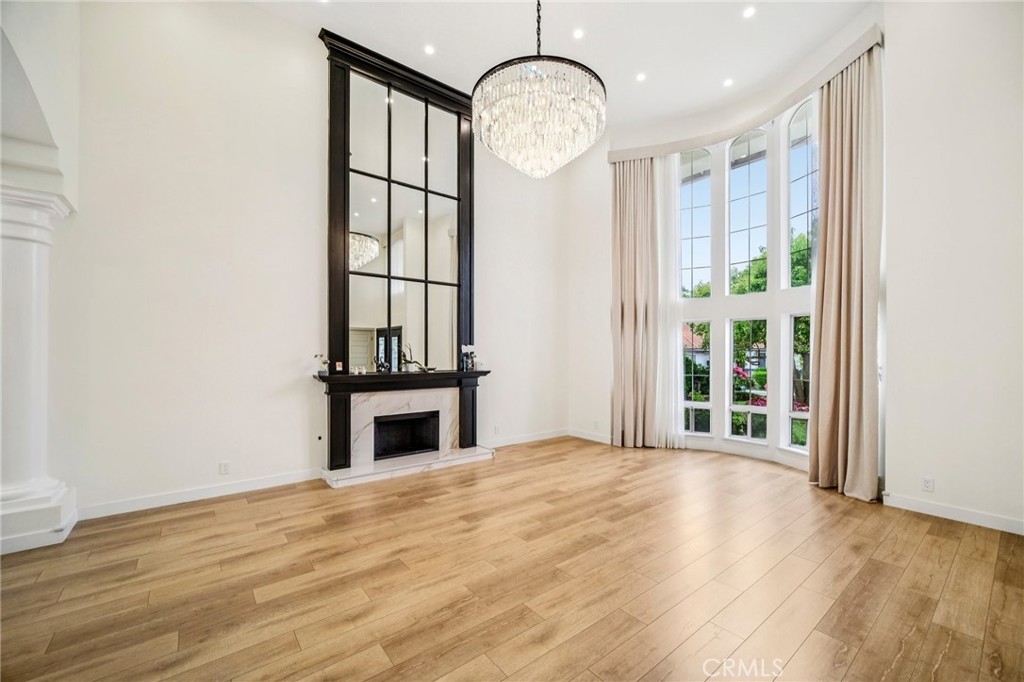 MLS #SR25245012 image #8