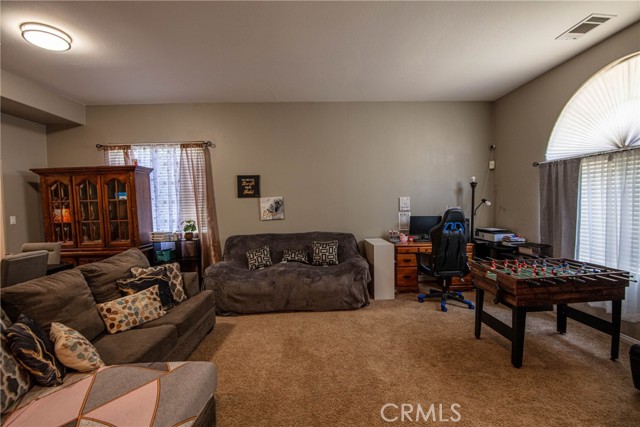 803 Mountain Park Drive, Bakersfield CA: https://media.crmls.org/medias/c512f33a-c877-475e-9b12-db2ed8532da9.jpg