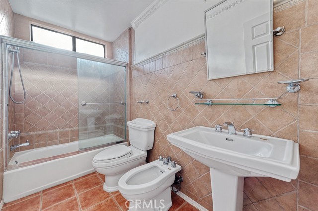 Detail Gallery Image 21 of 26 For 807 N Sycamore Ave #6,  Los Angeles,  CA 90038 - 3 Beds | 3 Baths