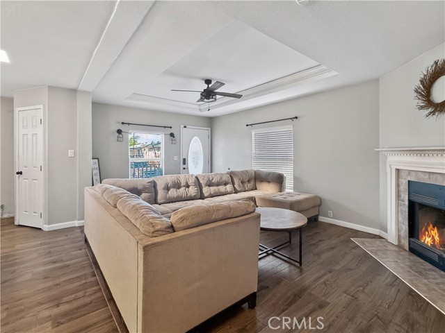 Detail Gallery Image 4 of 14 For 220 S Elk #75,  Hemet,  CA 92543 - 3 Beds | 2 Baths