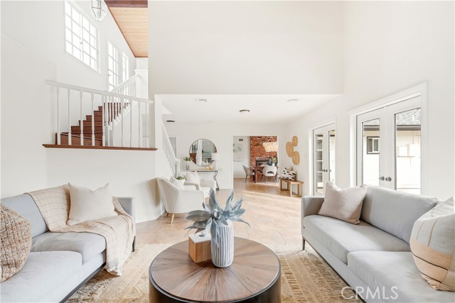 Detail Gallery Image 3 of 22 For 469 Lenwood Circle, Costa Mesa,  CA 92627 - 4 Beds | 3 Baths