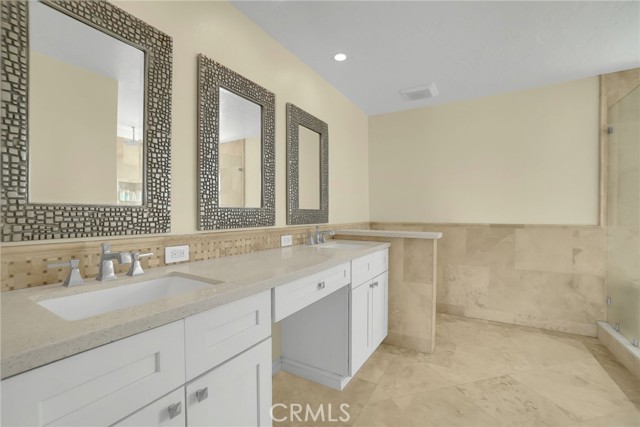 Detail Gallery Image 19 of 27 For 7070 Canyon Crest Rd, Whittier,  CA 90602 - 3 Beds | 3 Baths