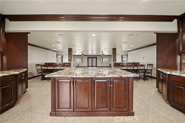 Detail Gallery Image 16 of 33 For 13071 Irone Ave, Rosamond,  CA 93560 - 6 Beds | 4 Baths