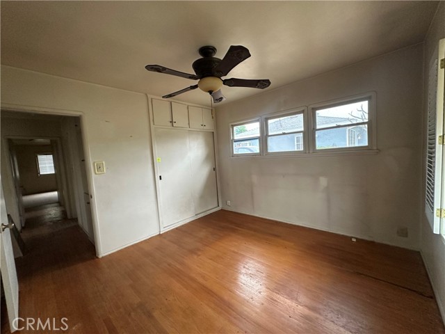 Image 11 of 34 For 863 Vanhorn Avenue