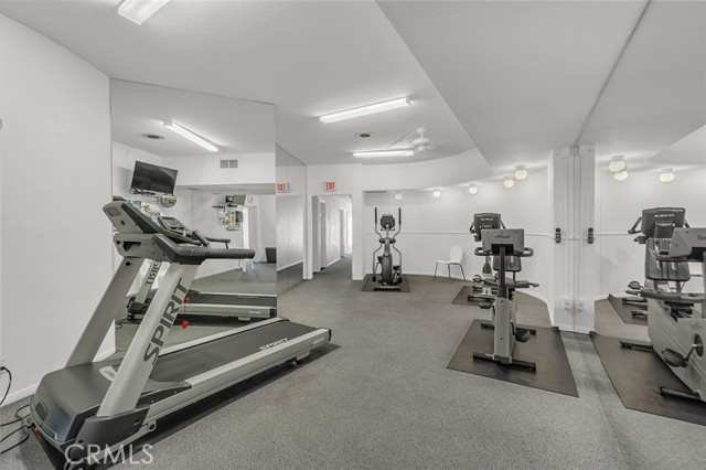 200 Mcneil Lane, Newport Beach CA: https://media.crmls.org/medias/c5164528-eecd-4e8e-8bbb-22e86cf427bb.jpg