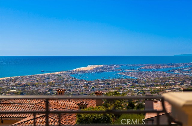 Detail Gallery Image 2 of 66 For 22 Pelican Crest Dr, Newport Coast,  CA 92657 - 5 Beds | 7/1 Baths