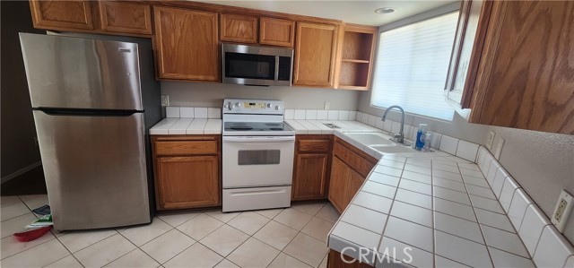 Detail Gallery Image 4 of 28 For 860 Jessica, Nipomo,  CA 93444 - 3 Beds | 2 Baths