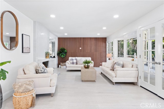 24652 Ashland Drive, Laguna Hills CA: https://media.crmls.org/medias/c5170c5c-5521-4774-813d-1108371c43c2.jpg