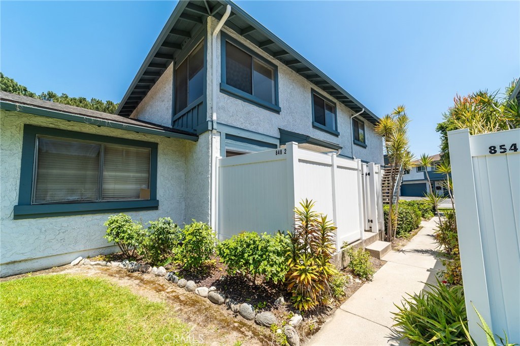 848 W Sierra Madre #2