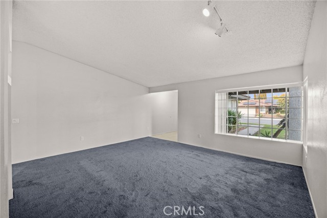 Detail Gallery Image 7 of 37 For 6540 30th, Jurupa Valley,  CA 92509 - 4 Beds | 2 Baths