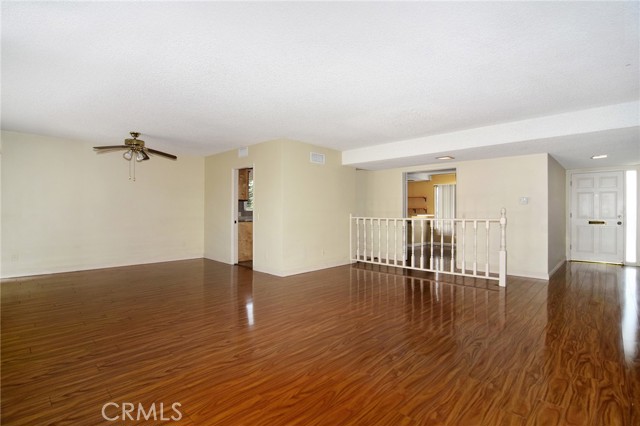 12731 Stagg Street photo 5