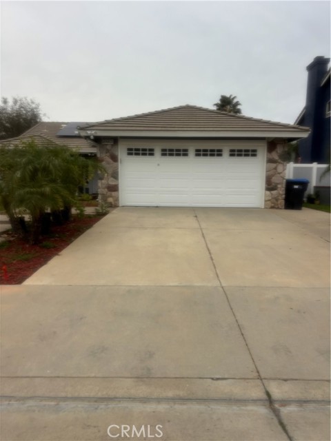 Detail Gallery Image 3 of 36 For 13226 Hitching Rail Cir, Corona,  CA 92883 - 3 Beds | 2 Baths