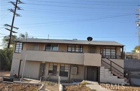 201 W Williams Street, Barstow CA: https://media.crmls.org/medias/c51838b4-19c4-4263-9d72-395d23c7a524.jpg
