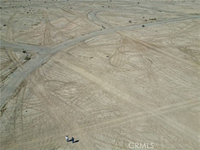 Detail Gallery Image 5 of 7 For 2086 Loop Dr, Thermal,  CA 92274 - – Beds | – Baths