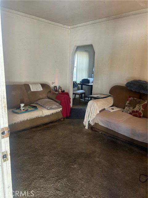 3878 E 1st Street, Los Angeles CA: https://media.crmls.org/medias/c518adfd-db48-4ad4-9847-1f595c3e3360.jpg