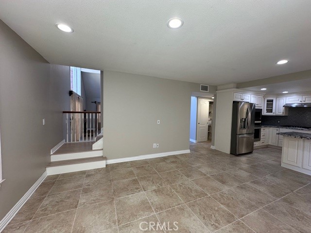 551 Martinique Place, Newbury Park CA: https://media.crmls.org/medias/c518f4c2-a9a5-4008-b2a7-b366c67e777f.jpg