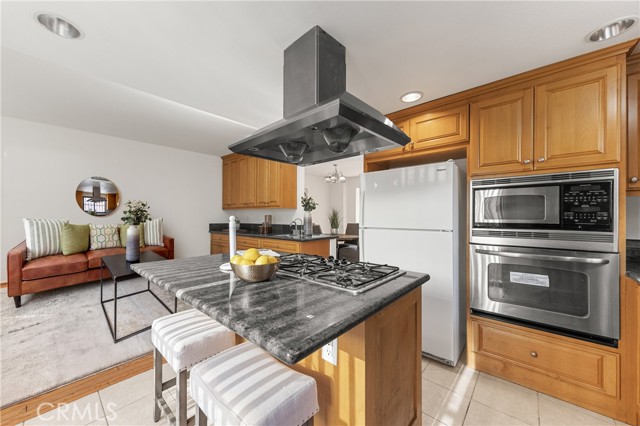 Detail Gallery Image 9 of 32 For 406 N Lincoln Ave a,  Monterey Park,  CA 91755 - 3 Beds | 3 Baths