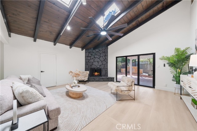 21011 La Salle Avenue, Torrance CA: https://media.crmls.org/medias/c51927d9-f9fd-4fbe-b04a-beb151c1a263.jpg
