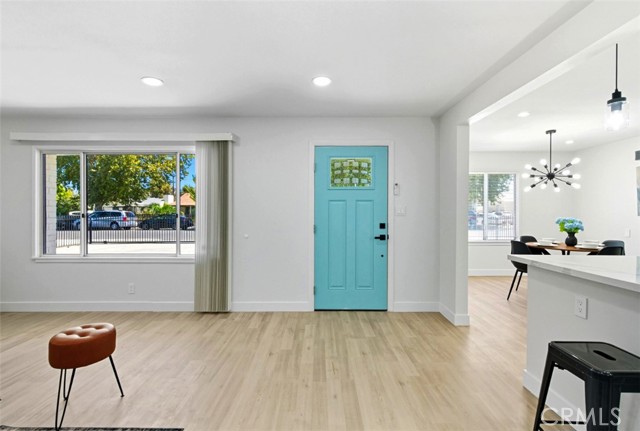 Detail Gallery Image 7 of 42 For 139 N Tahquitz, Hemet,  CA 92543 - 3 Beds | 2/1 Baths