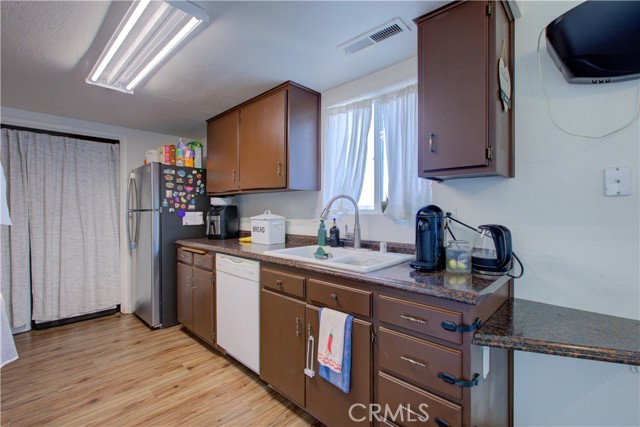 Detail Gallery Image 15 of 39 For 1355 Vine Ave, Atwater,  CA 95301 - 3 Beds | 1/1 Baths