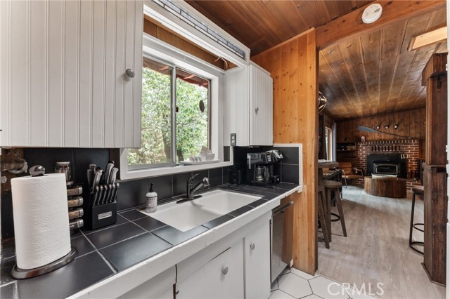 Detail Gallery Image 7 of 26 For 746 Villa Grove Ave, Big Bear City,  CA 92314 - 2 Beds | 1 Baths