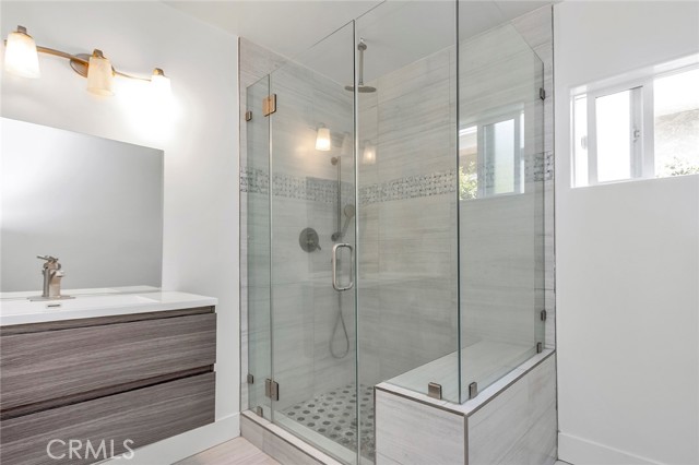 6015 Laurelgrove Avenue, North Hollywood CA: https://media.crmls.org/medias/c51b3129-0335-4655-b91a-53490f5f83fc.jpg