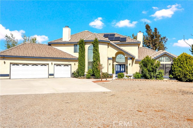 Detail Gallery Image 1 of 71 For 9043 Joshua Rd, Oak Hills,  CA 92344 - 4 Beds | 3 Baths