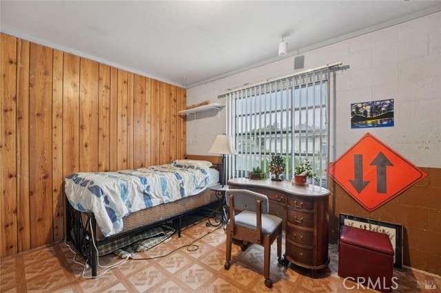 68 Glenwood Drive, Napa CA: https://media.crmls.org/medias/c51bf57d-a06f-4edc-9305-8100af5cf4a2.jpg