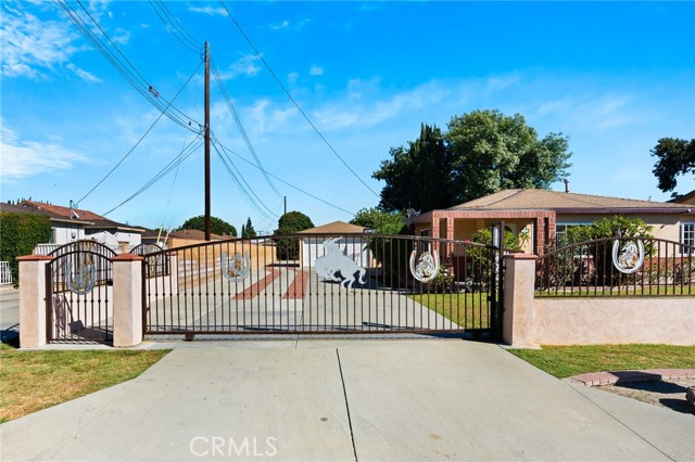 16422 California Avenue, Bellflower, California 90706, 3 Bedrooms Bedrooms, ,2 BathroomsBathrooms,Single Family Residence,For Sale,California,PW24220839